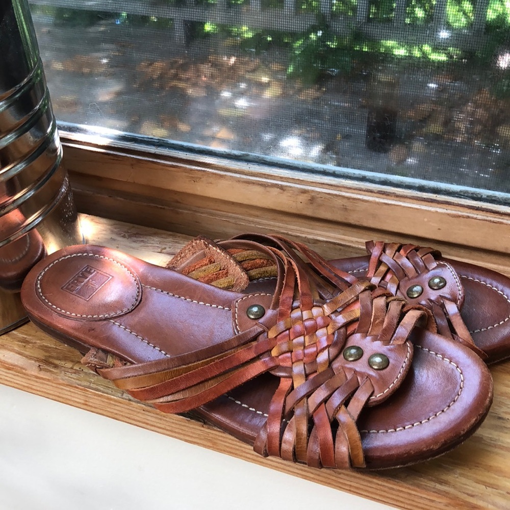 Frye leather sandal (7.5)
